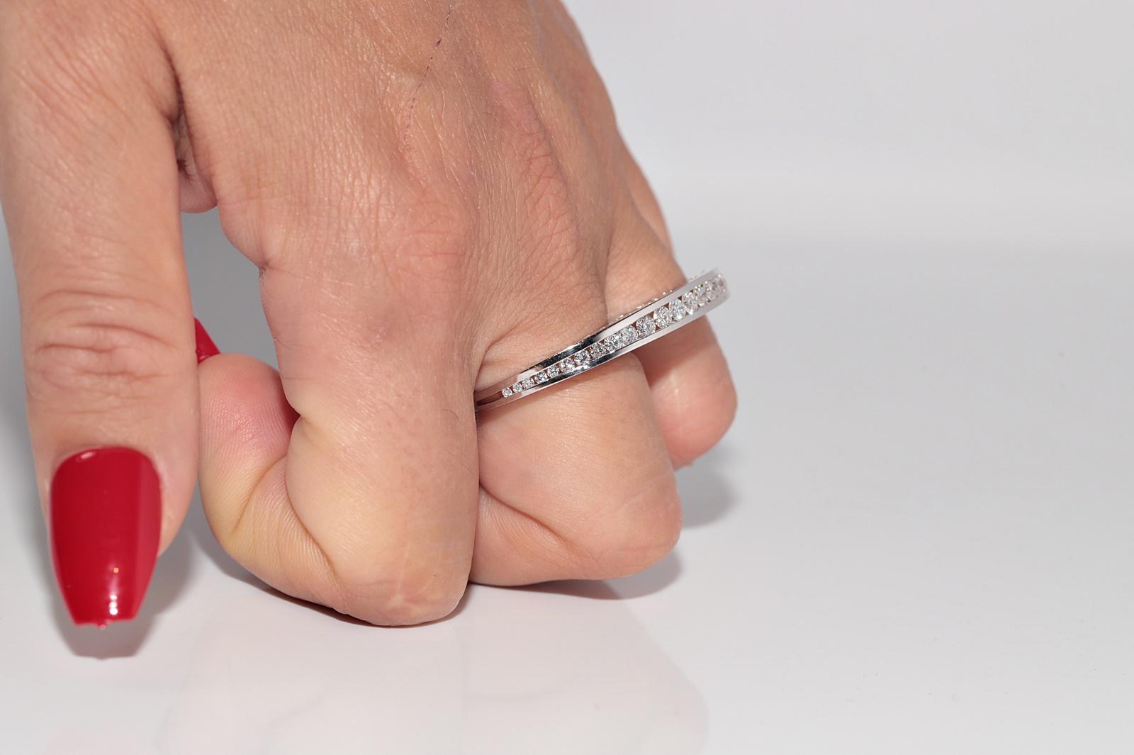 Anello con doppio design decorato con diamanti naturali in oro 18 carati in vendita 9