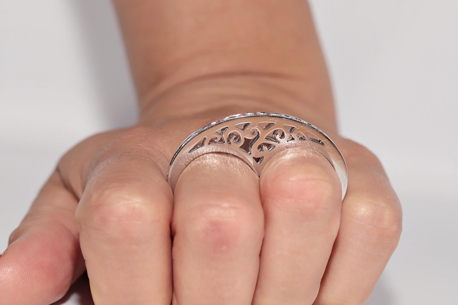 Anello con doppio design decorato con diamanti naturali in oro 18 carati in vendita 10