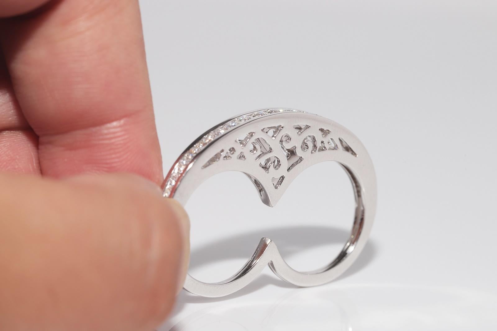 Anello con doppio design decorato con diamanti naturali in oro 18 carati in vendita 3