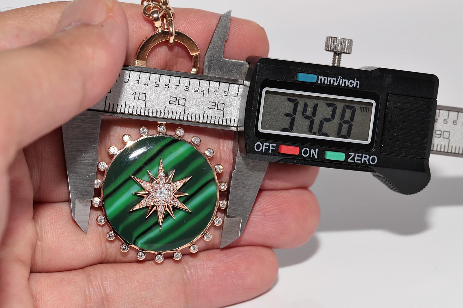 Or 18k Diamant naturel  Collier à pendentifs en émail décoré en vente 6