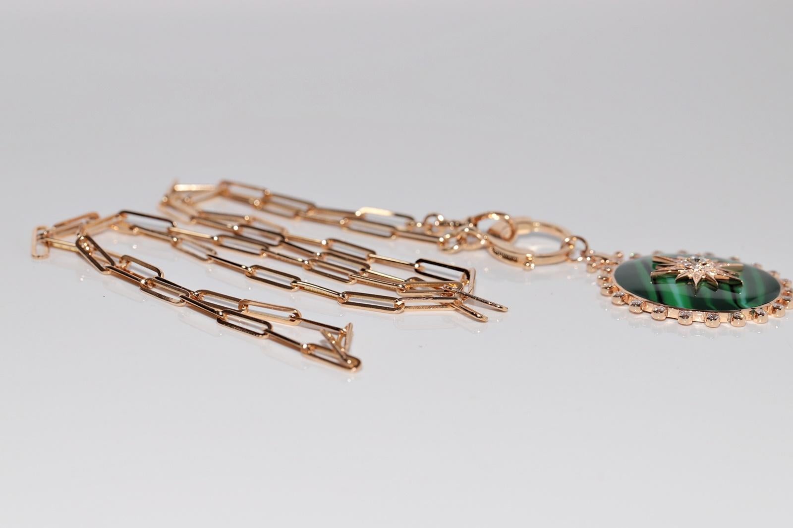 Or 18k Diamant naturel  Collier à pendentifs en émail décoré en vente 10