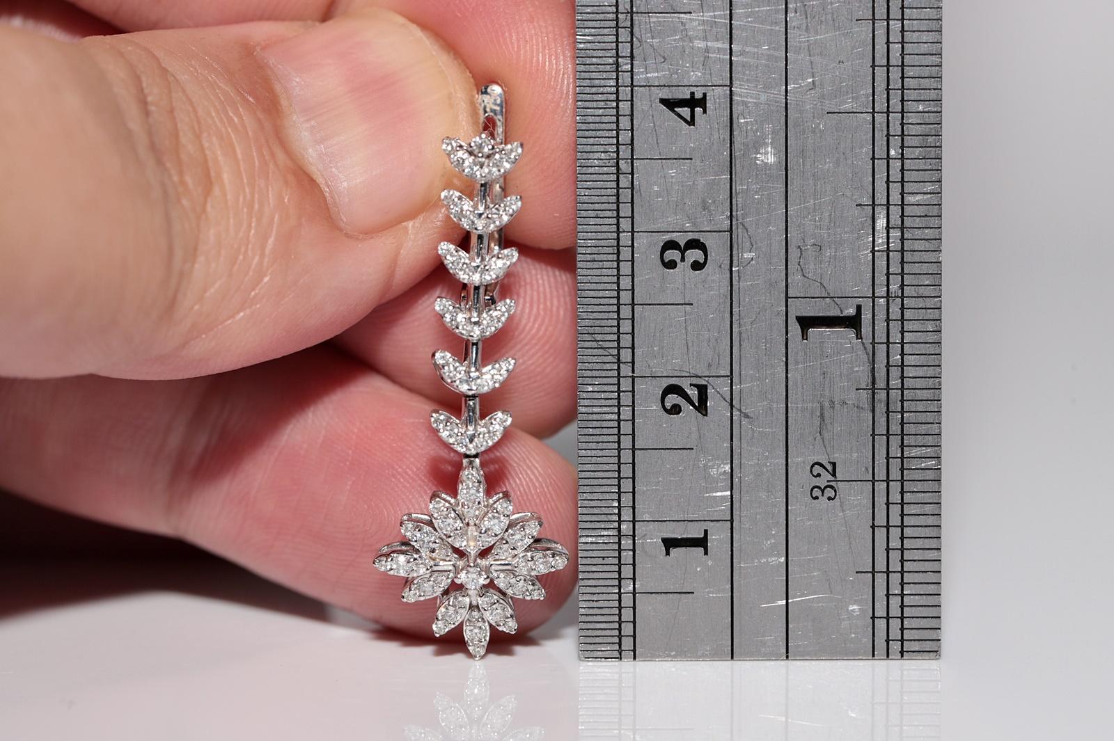 18k Gold Natural Diamond Decorated Flowers Drop Earring In condizioni buone in vendita a Fatih/İstanbul, 34