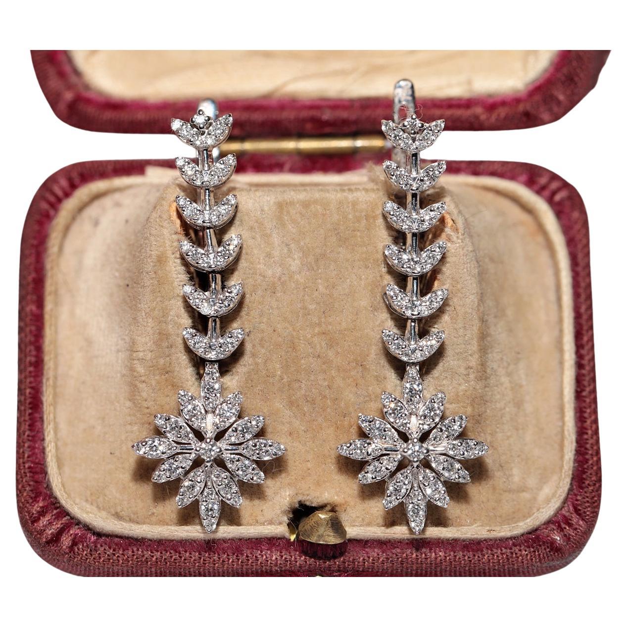 18k Gold Natural Diamond Decorated Flowers Drop Earring
