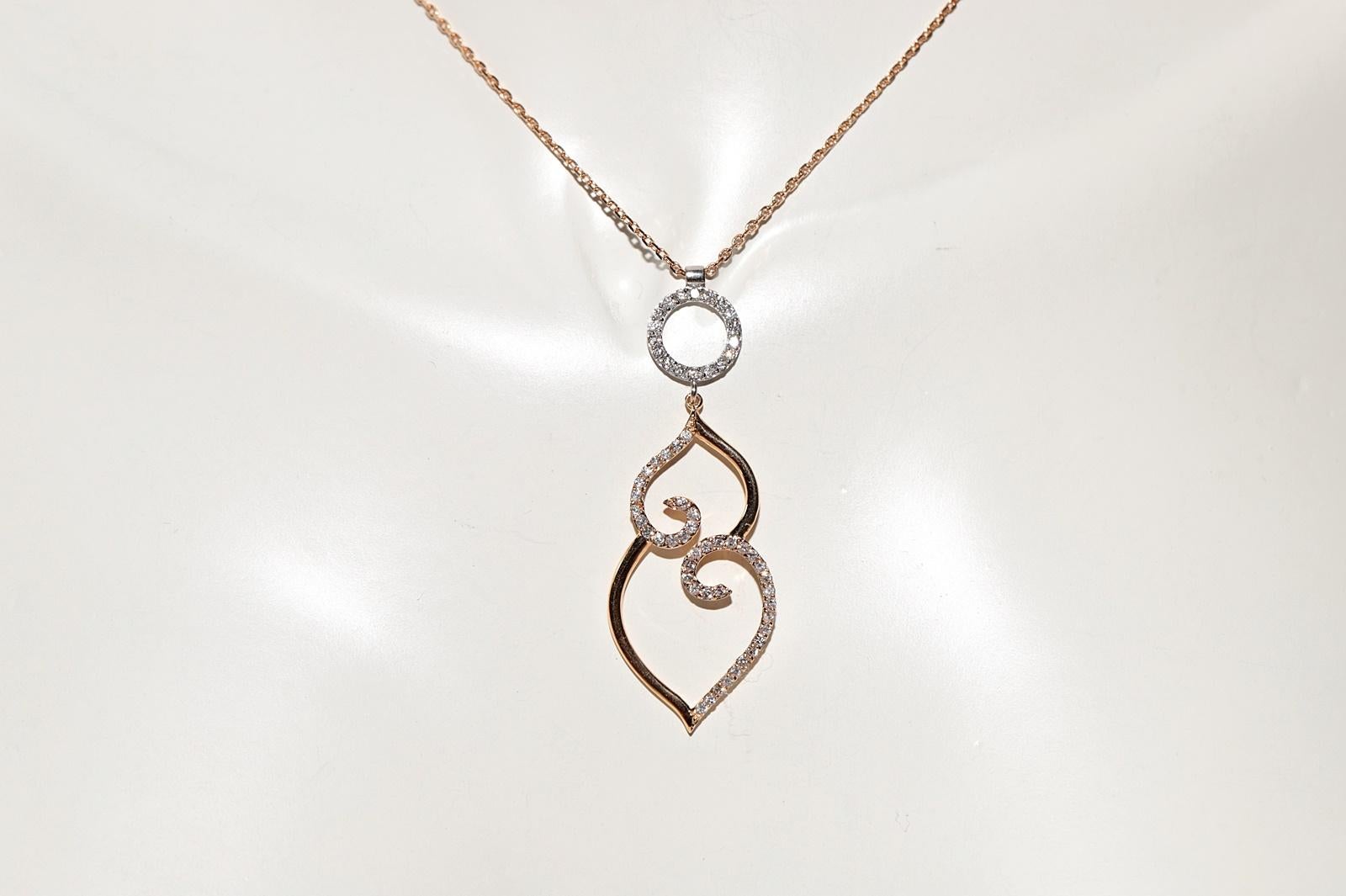 Moderno Collana con ciondolo a cuore decorato con diamanti naturali in oro 18k in vendita