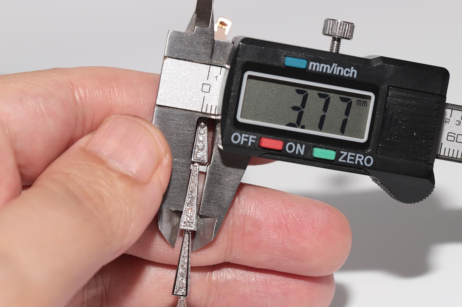 Pulsera Bonita Decorada con Diamantes Naturales de Oro de 18k en venta 7