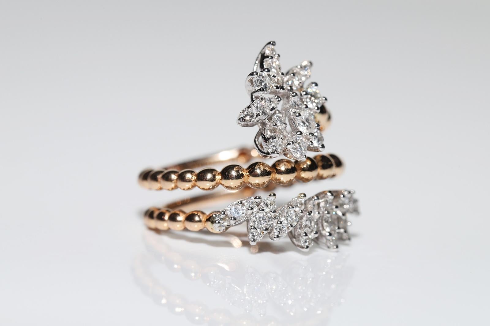 Anello decorato con diamanti naturali in oro 18k In condizioni buone in vendita a Fatih/İstanbul, 34