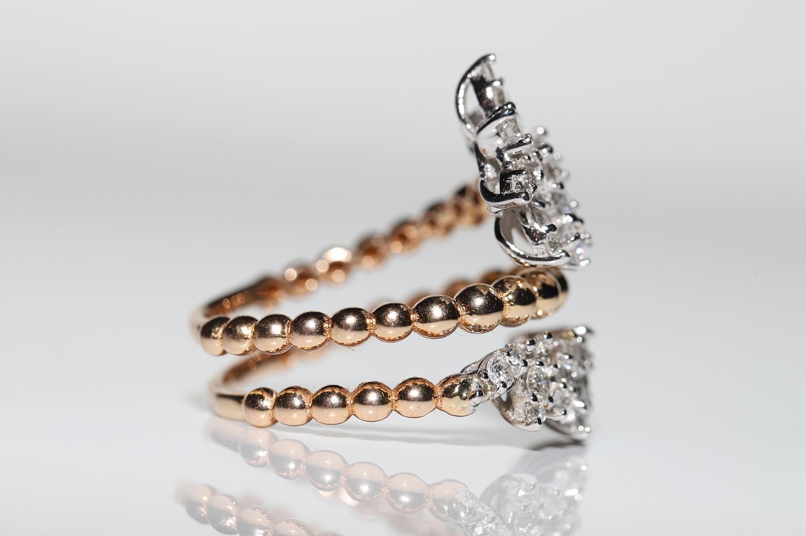 Donna Anello decorato con diamanti naturali in oro 18k in vendita