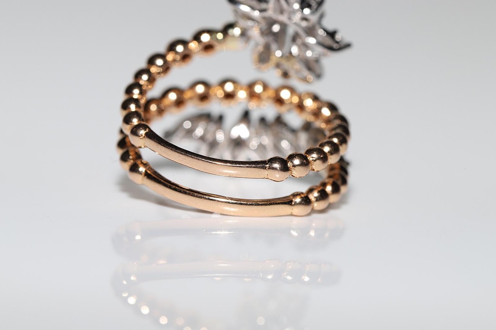 Anello decorato con diamanti naturali in oro 18k in vendita 2