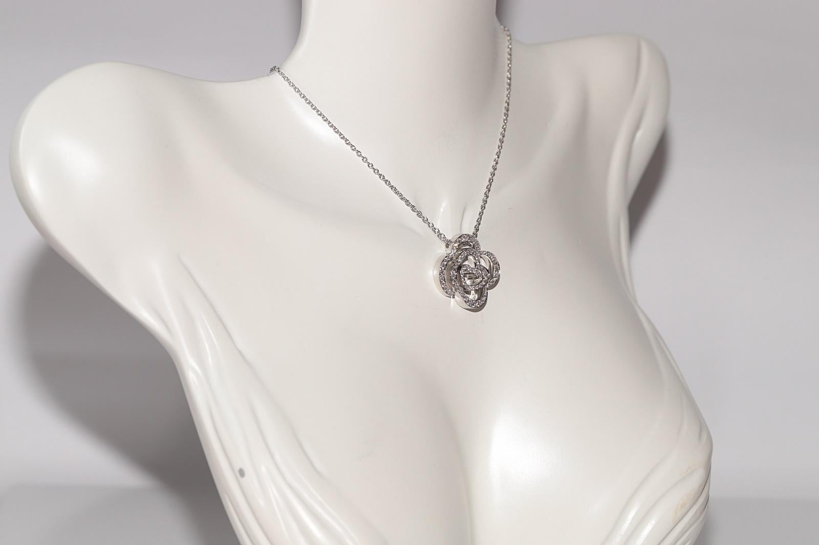 18k Gold Natural Diamond Heart Style Natural Diamond Decorated Pendant Necklace In Good Condition For Sale In Fatih/İstanbul, 34
