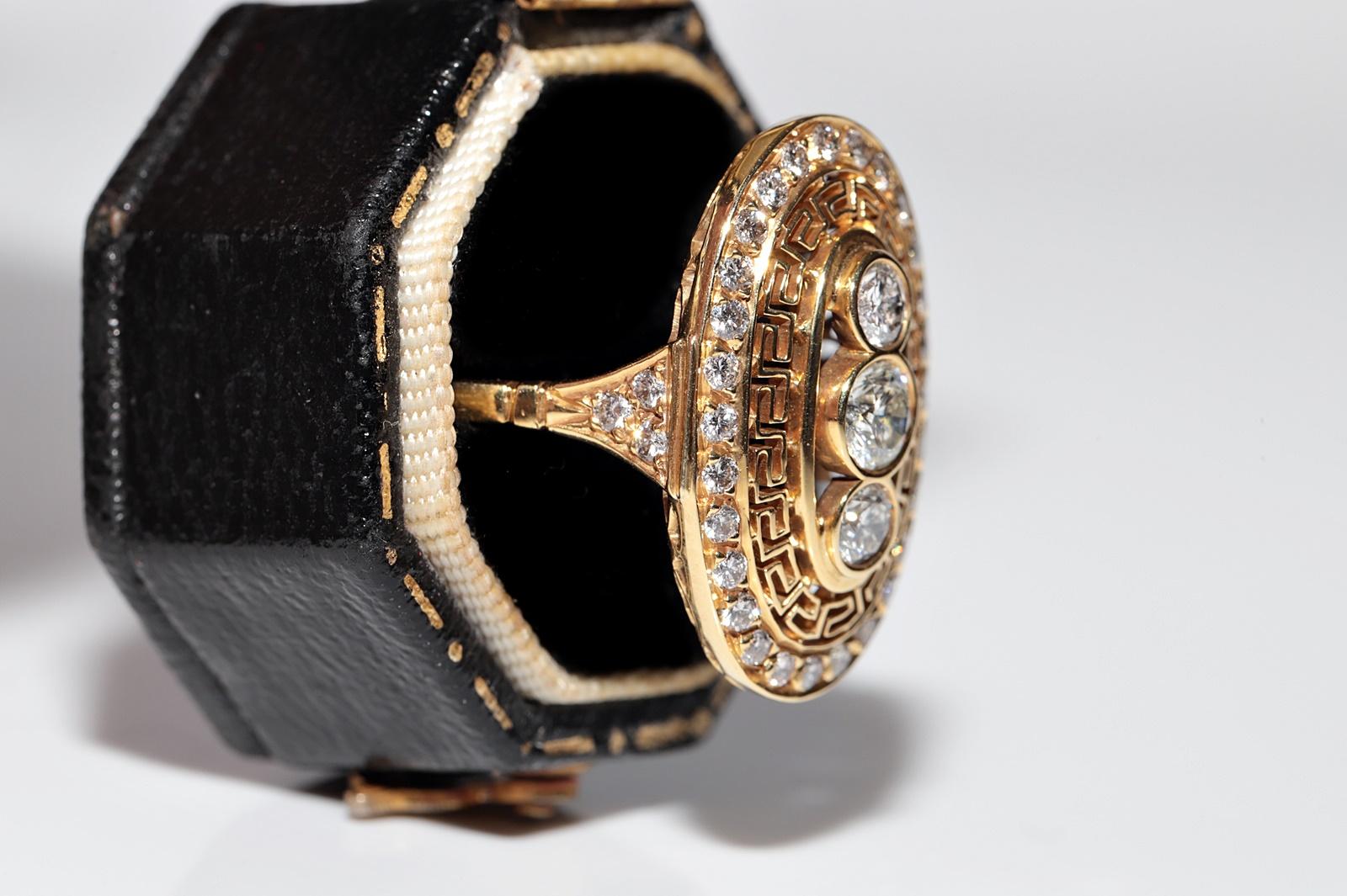 In very good condition.
Total weight 5.3 grams.
Totally is diamond 1 ct.
The diamond is has G-H color and vvs-vs-s1 clarity.
Ring size is US 7
We can make any size.
Box is not included.
Please contact for any questions.