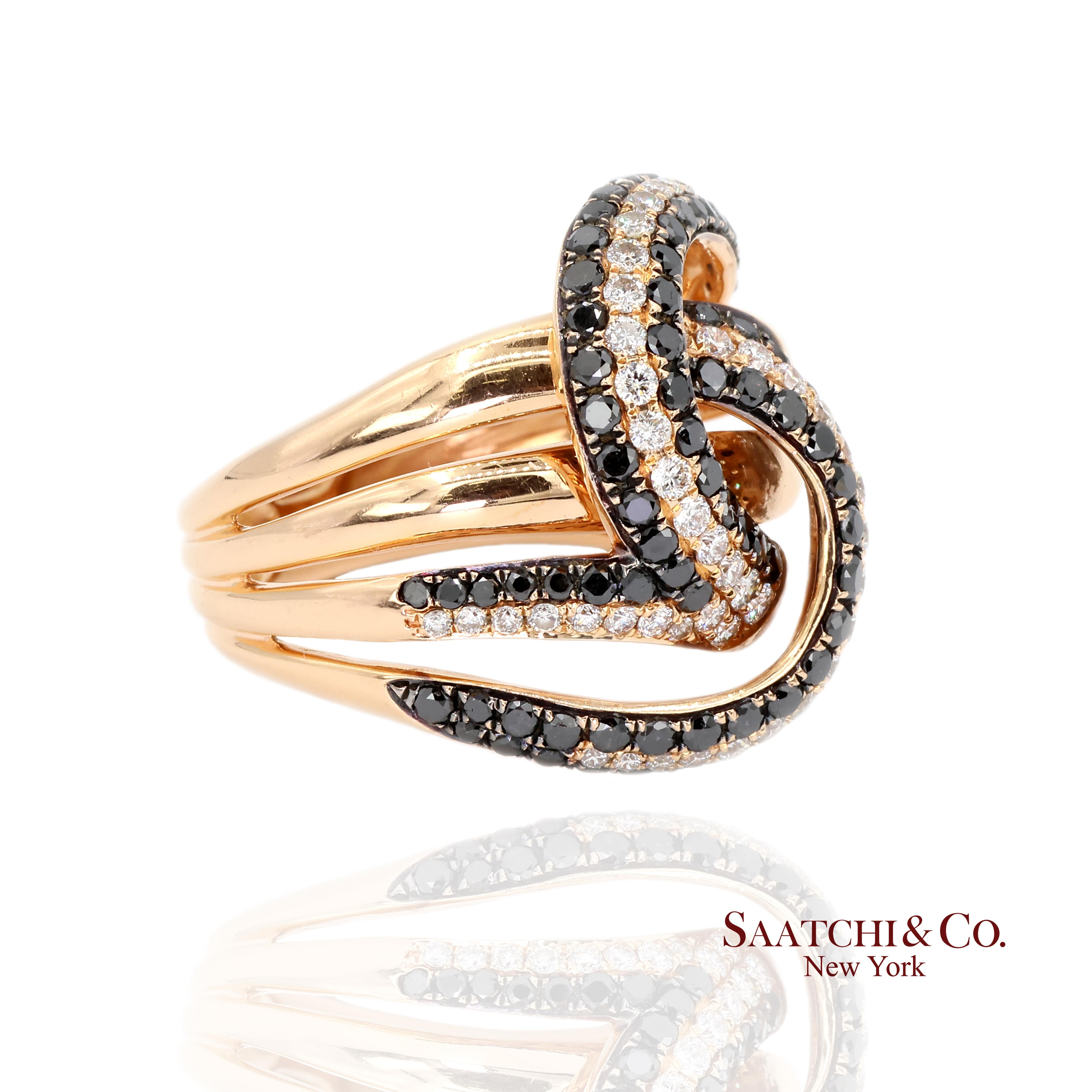 Bague en or et diamants

Type de métal : Or jaune et blanc 18k
Poids total de l'article : 9,9 grammes
Taille de la bague : Modifiable
Dimensions : Longueur : 22,0 mm X Largeur : 21,0 mm X Hauteur : 9,0 mm : Longueur : 22,0 mm X Largeur : 21,0 mm X