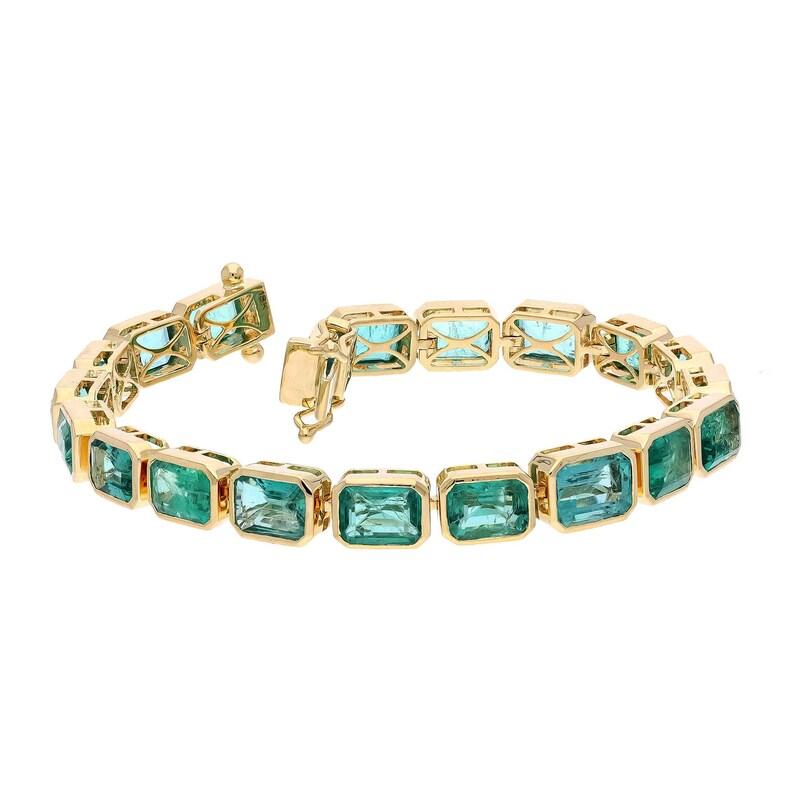 Contemporary 18k Gold Natural Emerald Tennis Bracelet Men's Jewelry