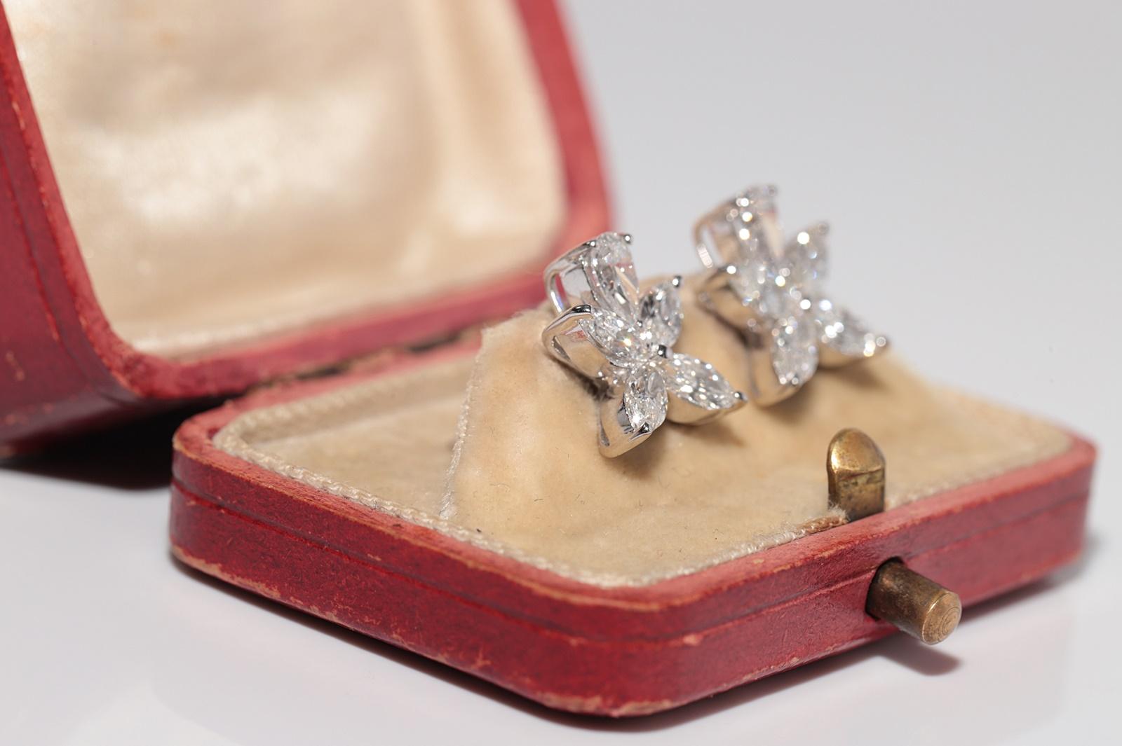 Moderne Boucles d'oreilles en or 18k ornées de diamants naturels taillés en marquise et en poire en vente