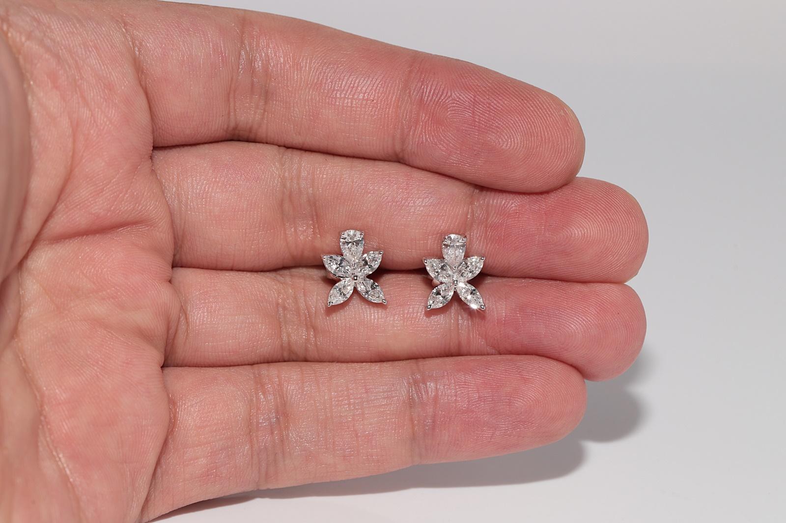 18k Gold Natürlicher Diamant-Ohrstecker mit Marquise- und Birnenschliff im Angebot 1