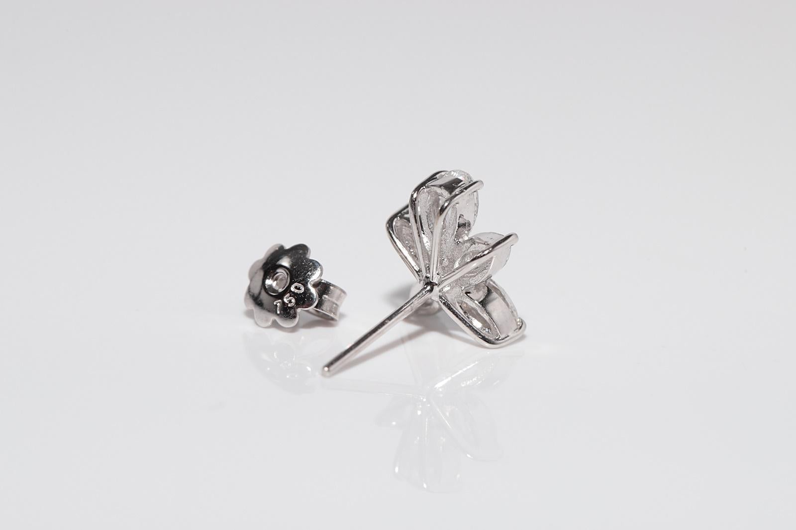 Boucles d'oreilles en or 18k ornées de diamants naturels taillés en marquise et en poire en vente 3