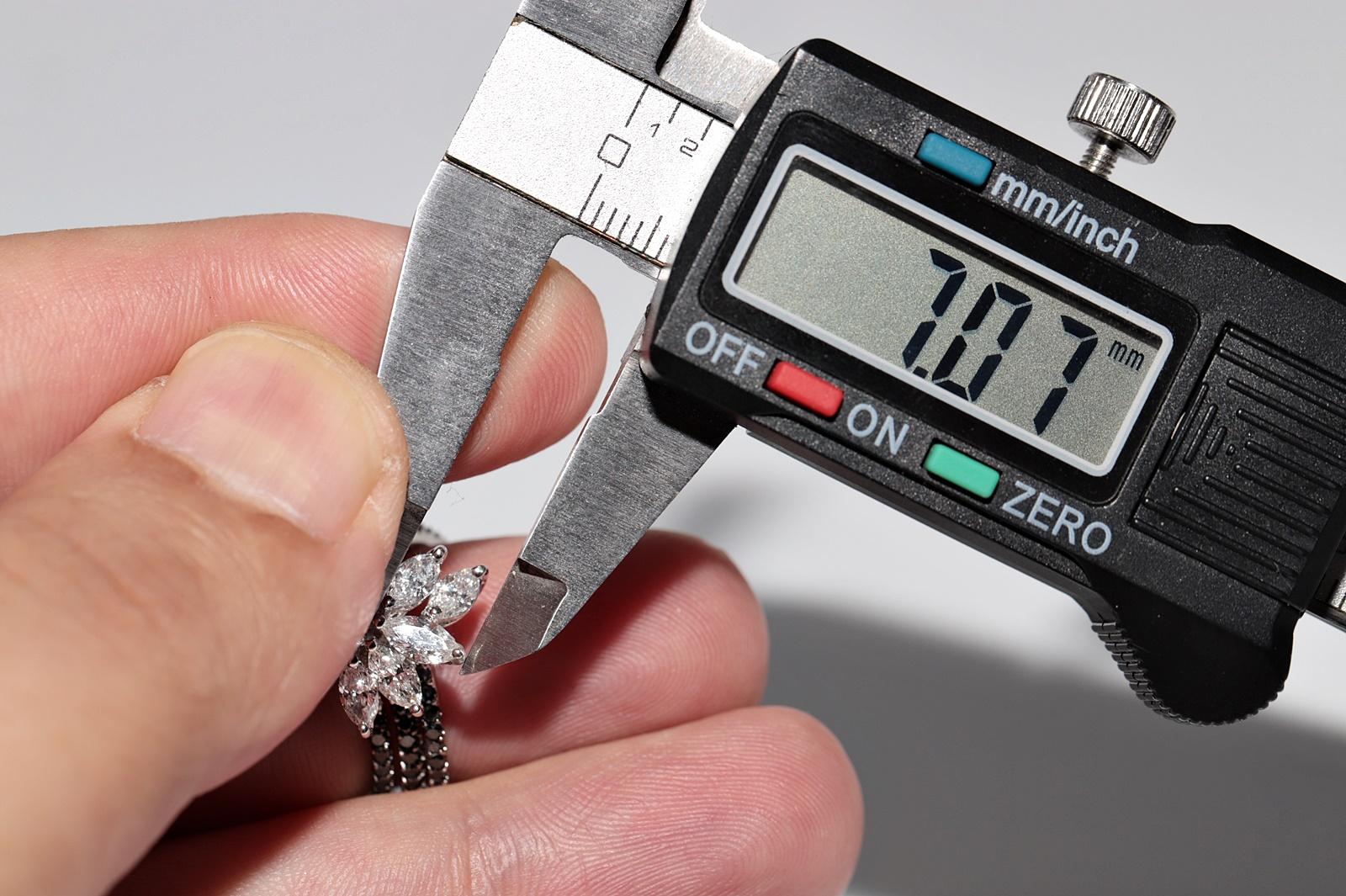 18 Karat Gold Natürlicher Marquise-Schliff Diamant Dekorierter starker Ring im Angebot 7