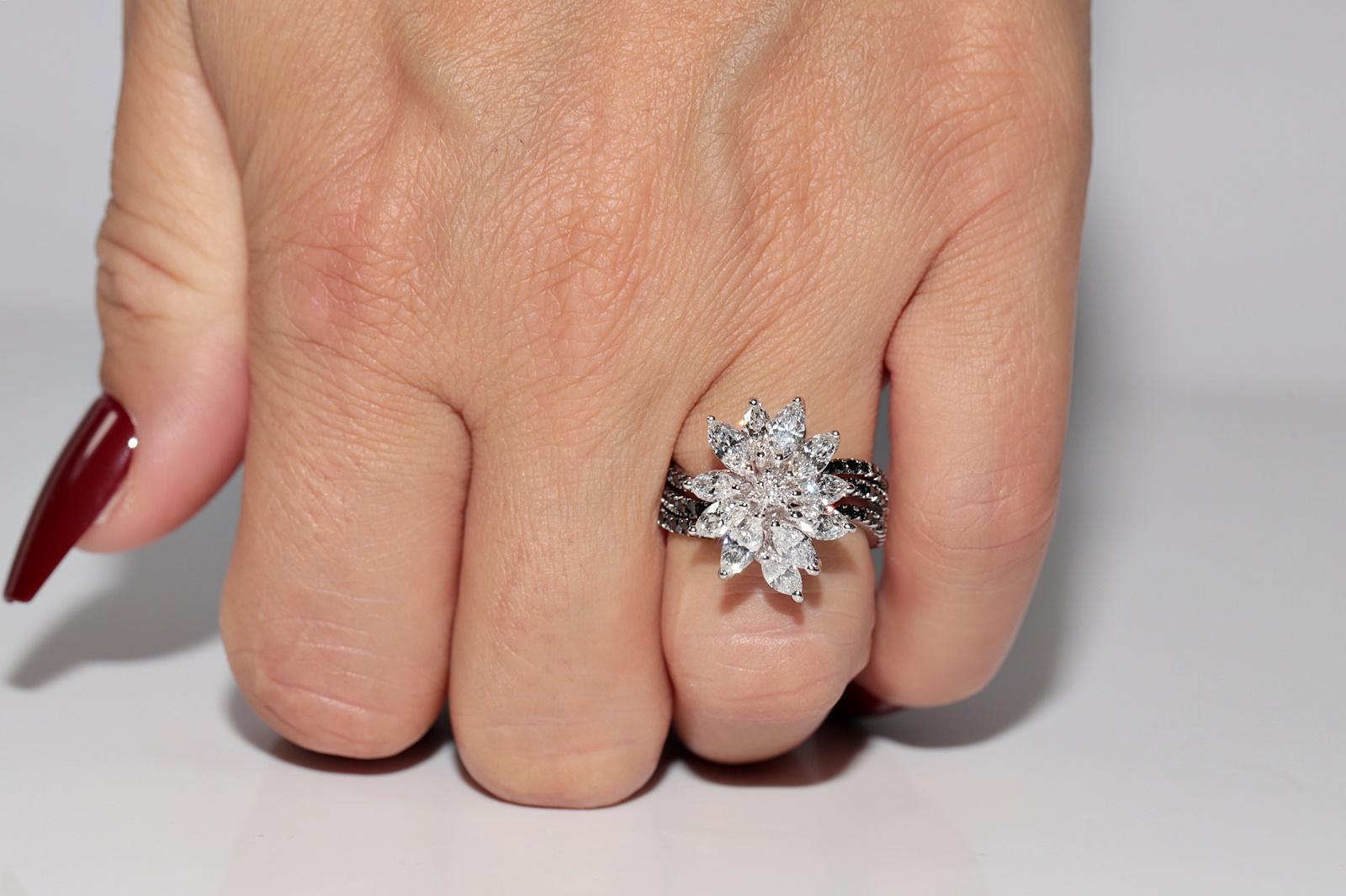 18k Gold Natural Marquise Cut Diamond Decorated Strong Ring For Sale 10