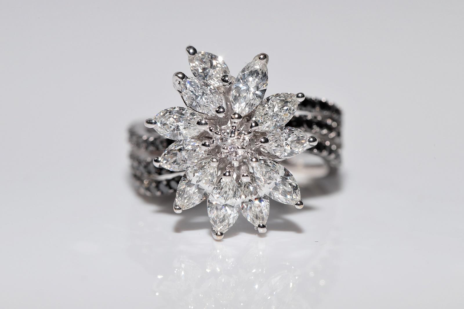 18 Karat Gold Natürlicher Marquise-Schliff Diamant Dekorierter starker Ring (Marquiseschliff) im Angebot