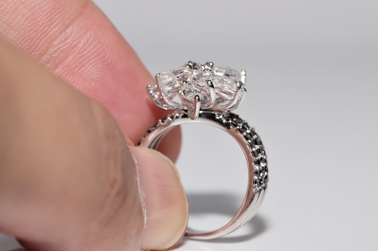 18 Karat Gold Natürlicher Marquise-Schliff Diamant Dekorierter starker Ring im Angebot 1