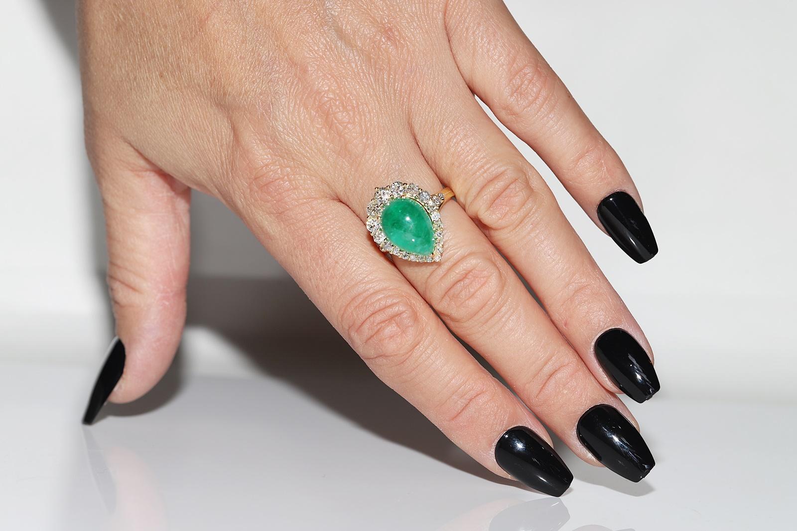 In sehr gutem Zustand.
Das Gesamtgewicht beträgt 7.8 Gramm.
Insgesamt ist der Diamant 1.37 ct.
Der Diamant hat die Farbe G-H und die Reinheit vvs-vs-s1.
Insgesamt ist Smaragd 7.86 ct.
Ringgröße ist US 6.5 (Wir bieten kostenlose Größenänderung)
Bitte