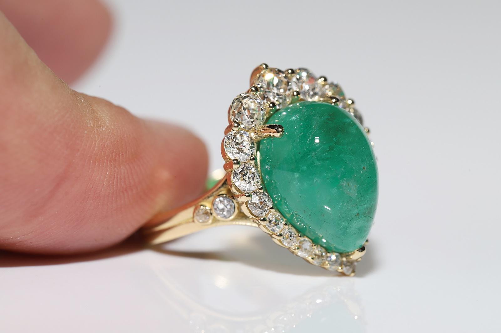 18k Gold natürlichen natürlichen Diamanten und Cabochon Smaragd dekoriert starken Ring im Angebot 3