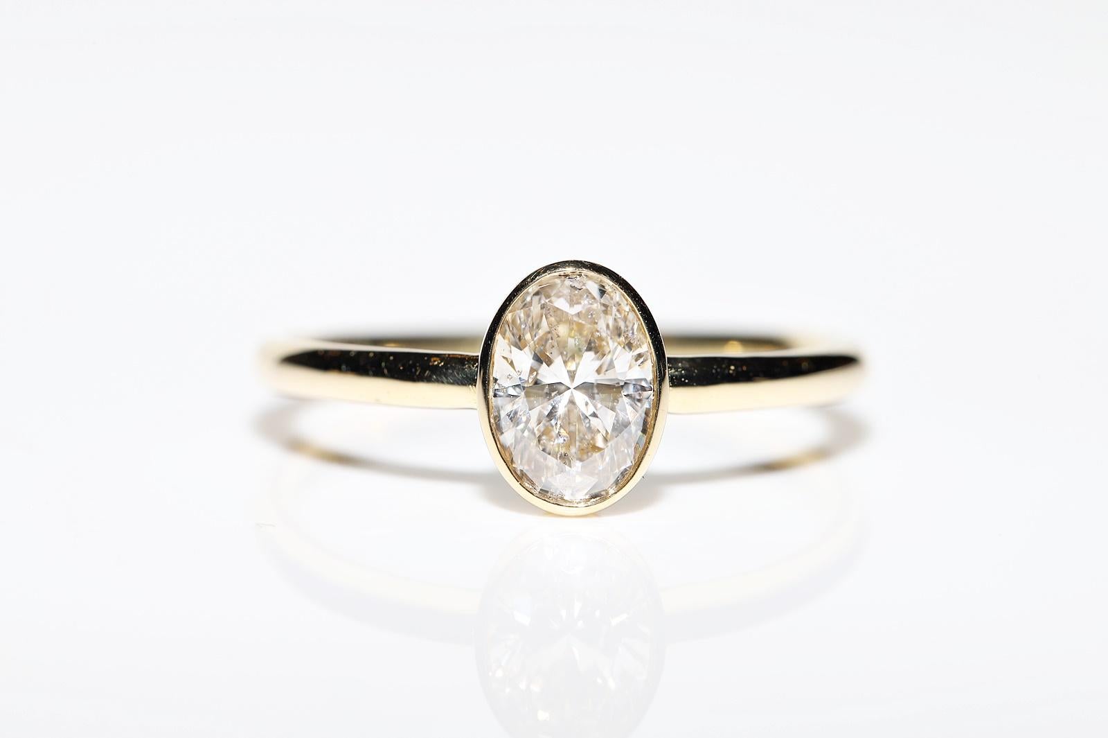Modern New Made 18k Gold Natural Oval Cut  Diamond Decorated Solitaire Ring For Sale