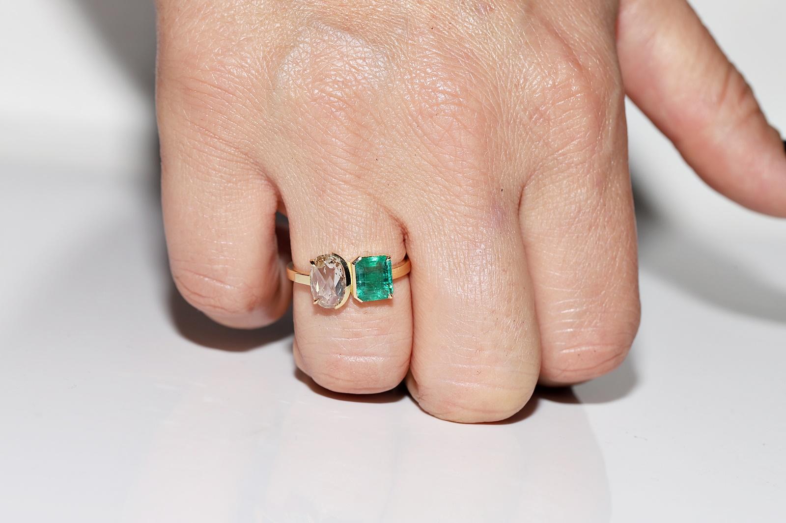 Modern 18k Gold Natural Rose Cut Diamond And Emerald Decorated Ring For Sale