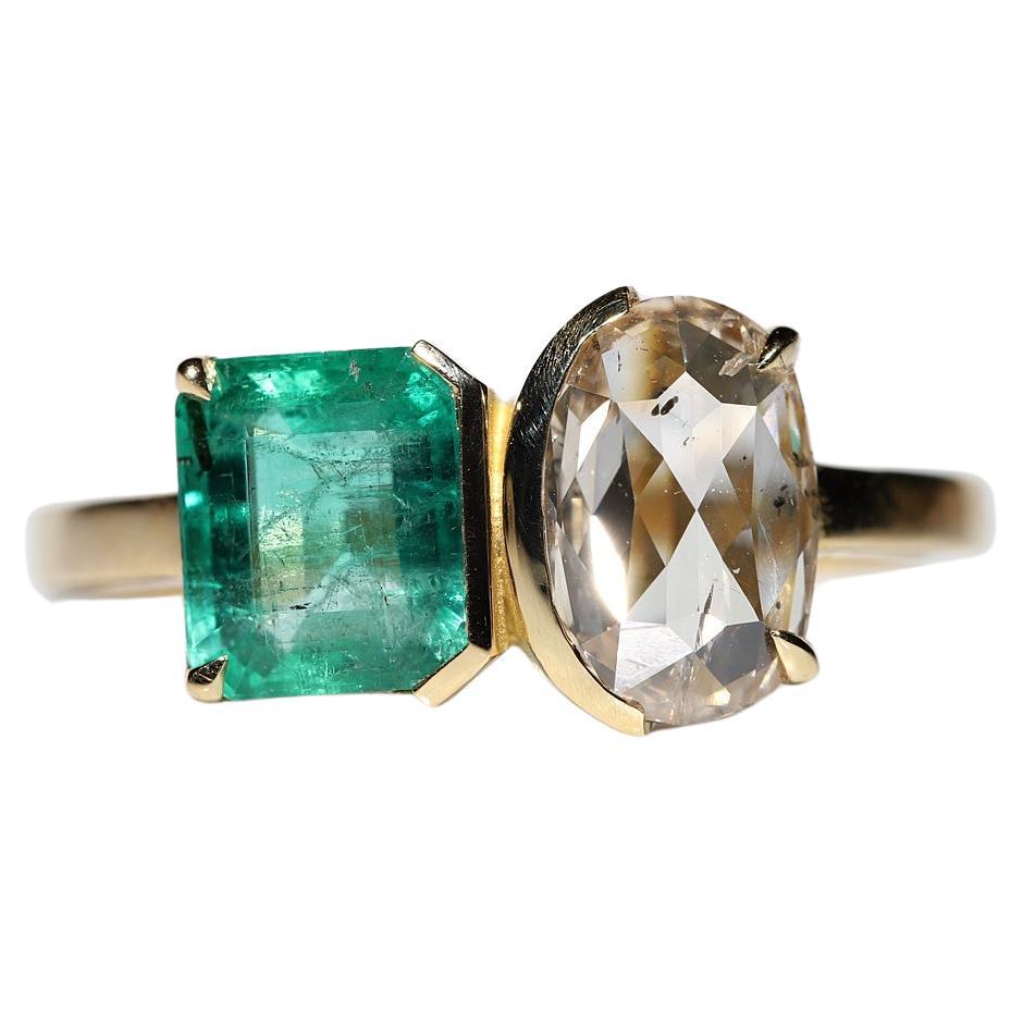18k Gold Natural Rose Cut Diamond And Emerald Decorated Ring For Sale