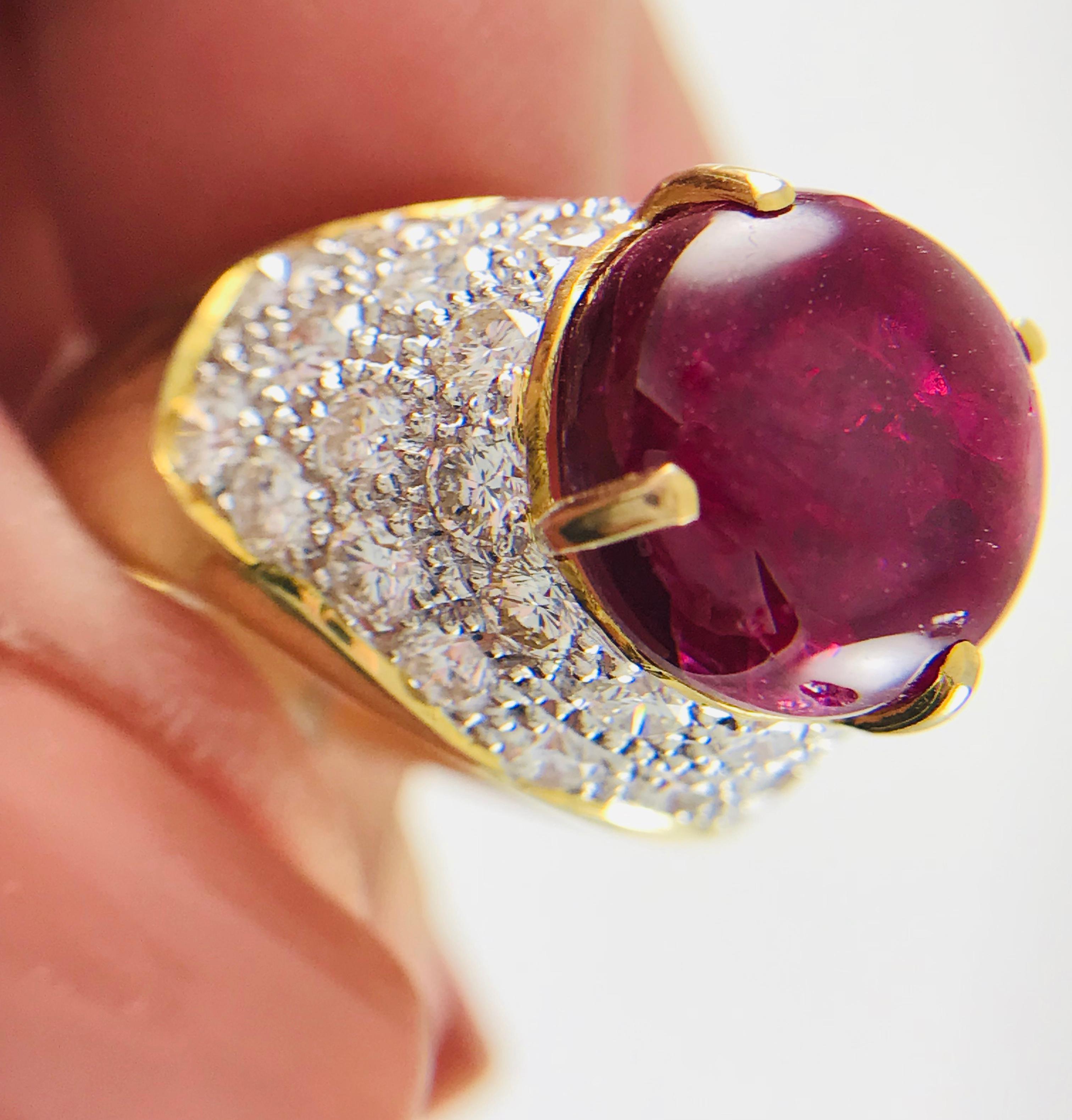Yellow Gold Natural Ruby Cabochon Diamond Ring, circa 1995 For Sale 3