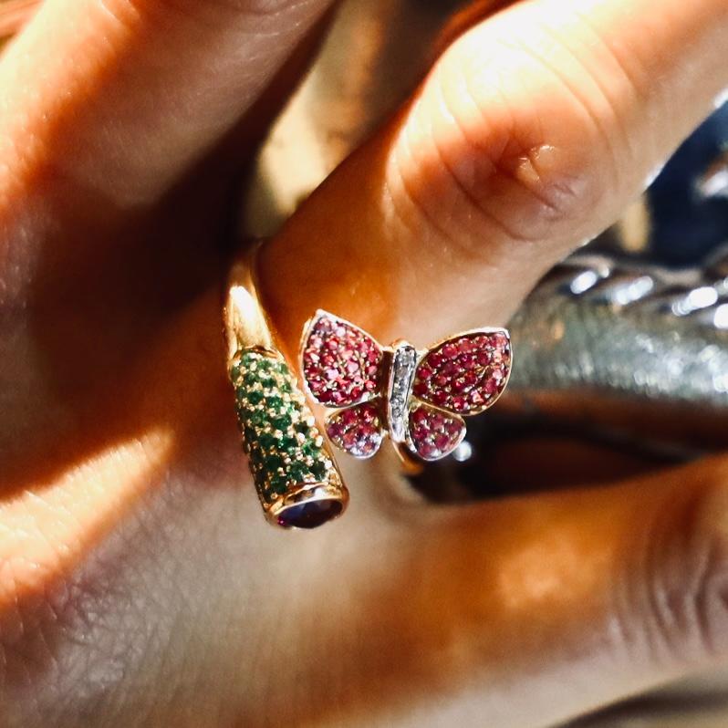 18 Karat Gold Nature Collection Ring mit rosa Saphir und Turmalin und Diamanten im Zustand „Neu“ im Angebot in Hong Kong, HK