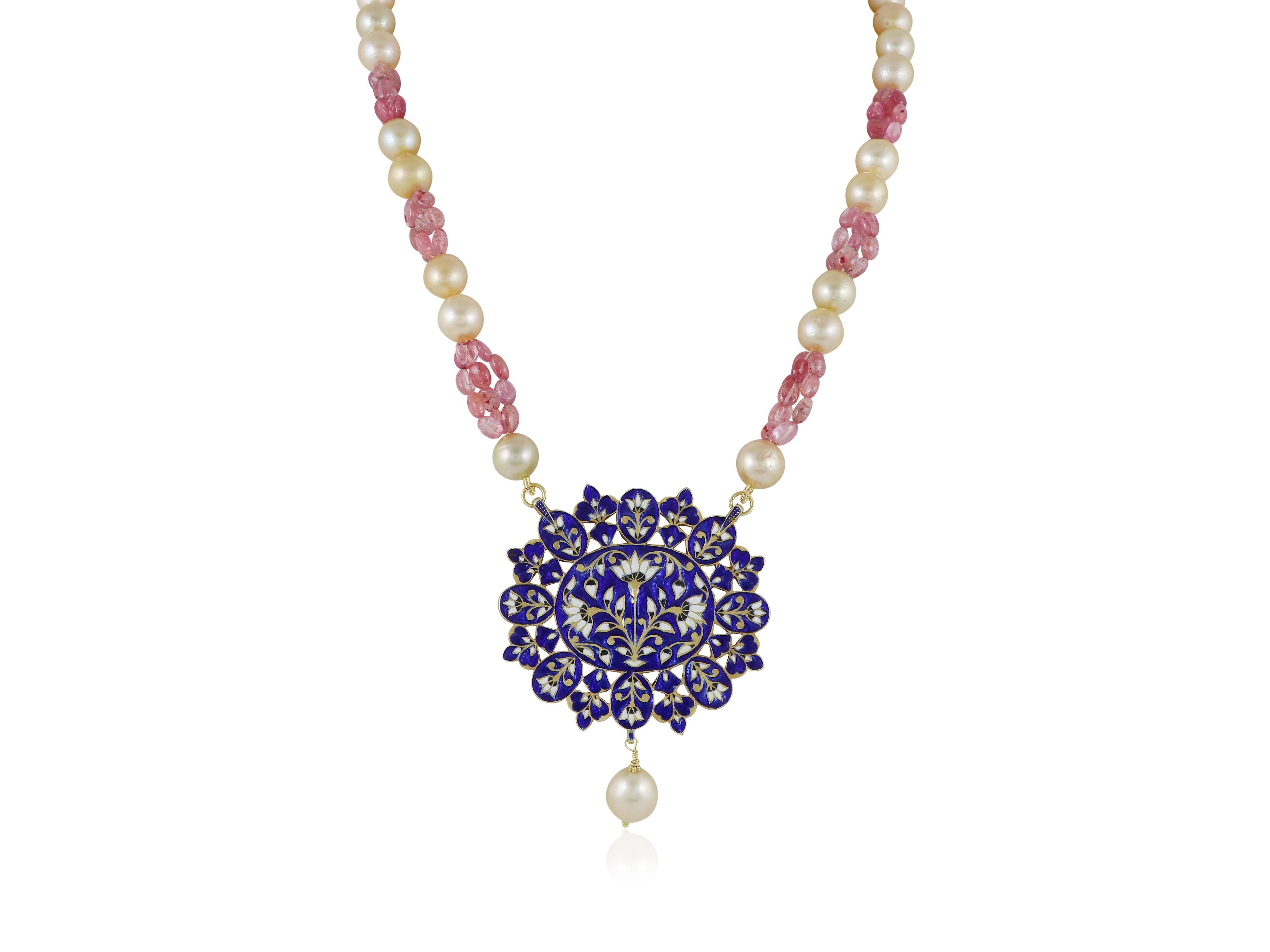 Colgante Navratna Mughal Meena polki Mughal de oro de 18 quilates  Joyas de boda indias en venta 2