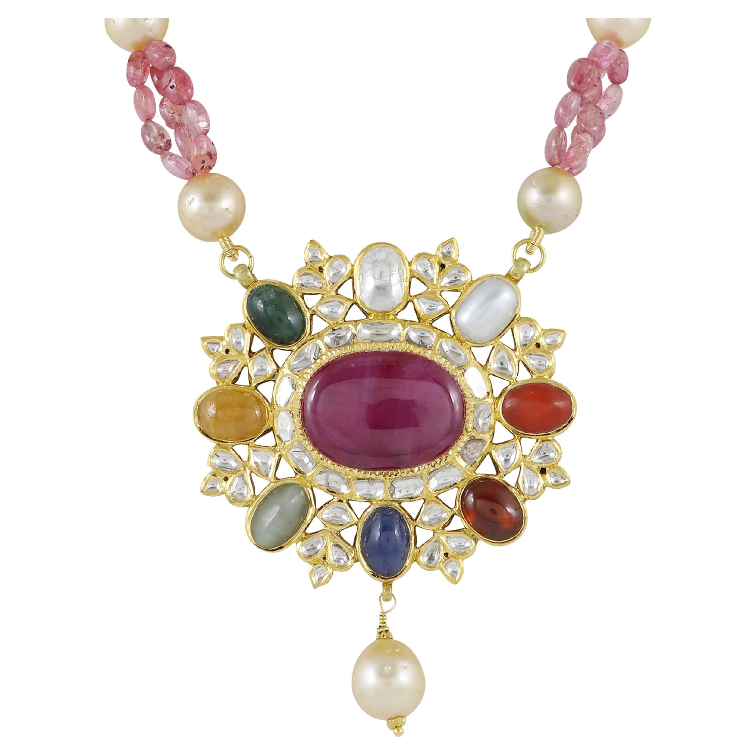 Pendente Navratna Mughal Meena polki Mughal in oro 18 carati  Gioielli da matrimonio indiani