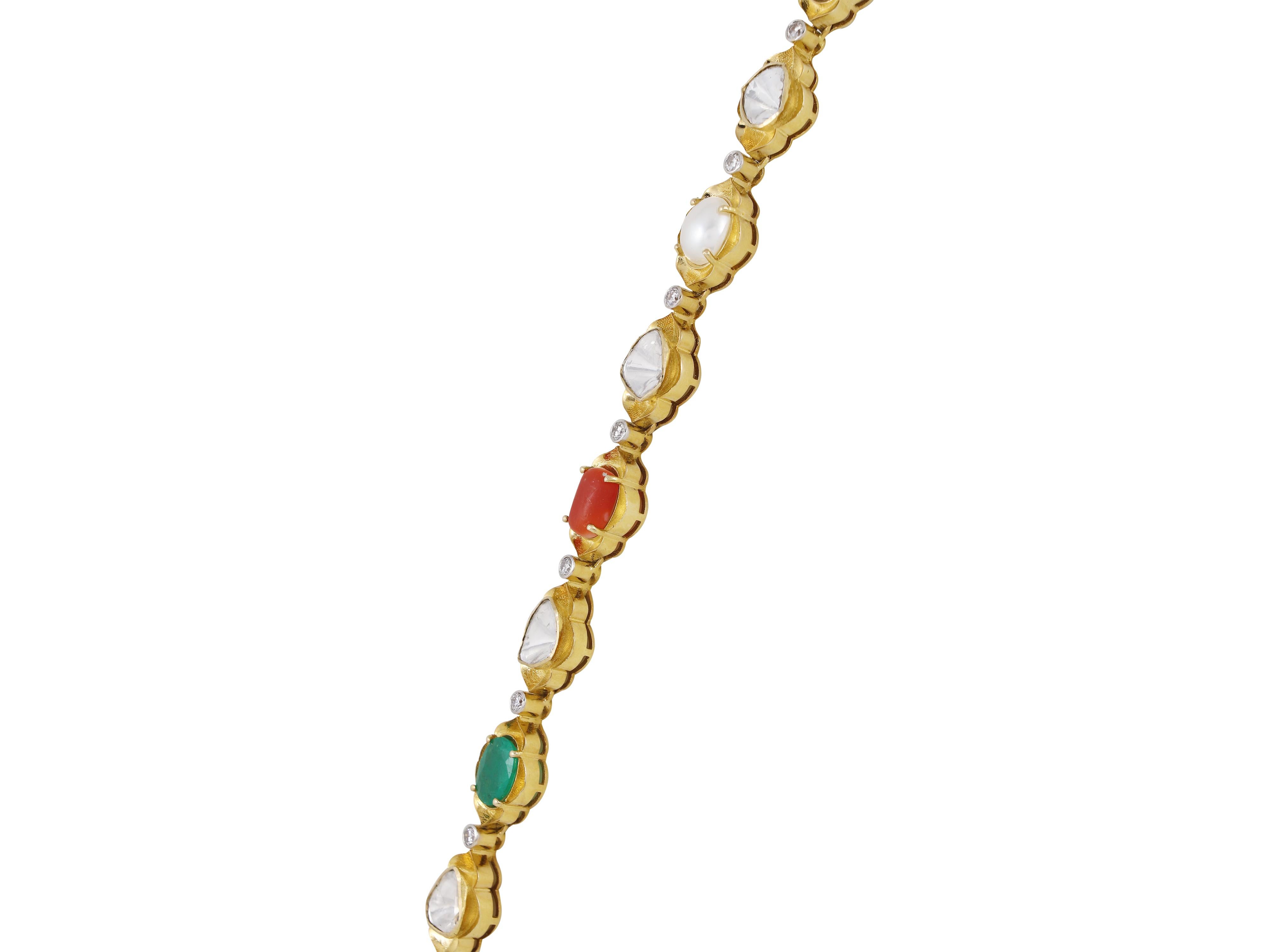 Navratna-Halskette aus 18 Karat Gold mit Diamanten und Diamantscheiben  Navratan-Schnur im Angebot 2