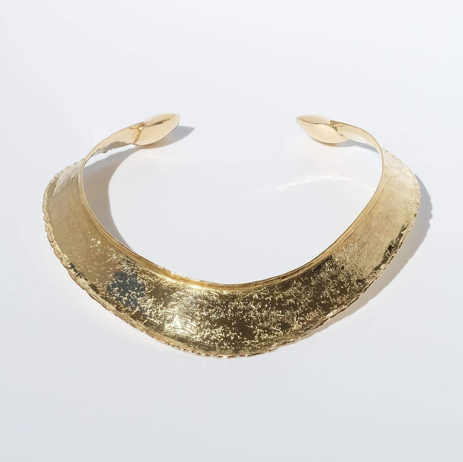 18k Gold Neck Ring by Swedish Master Claës Giertta Made Year 1968 For Sale 4