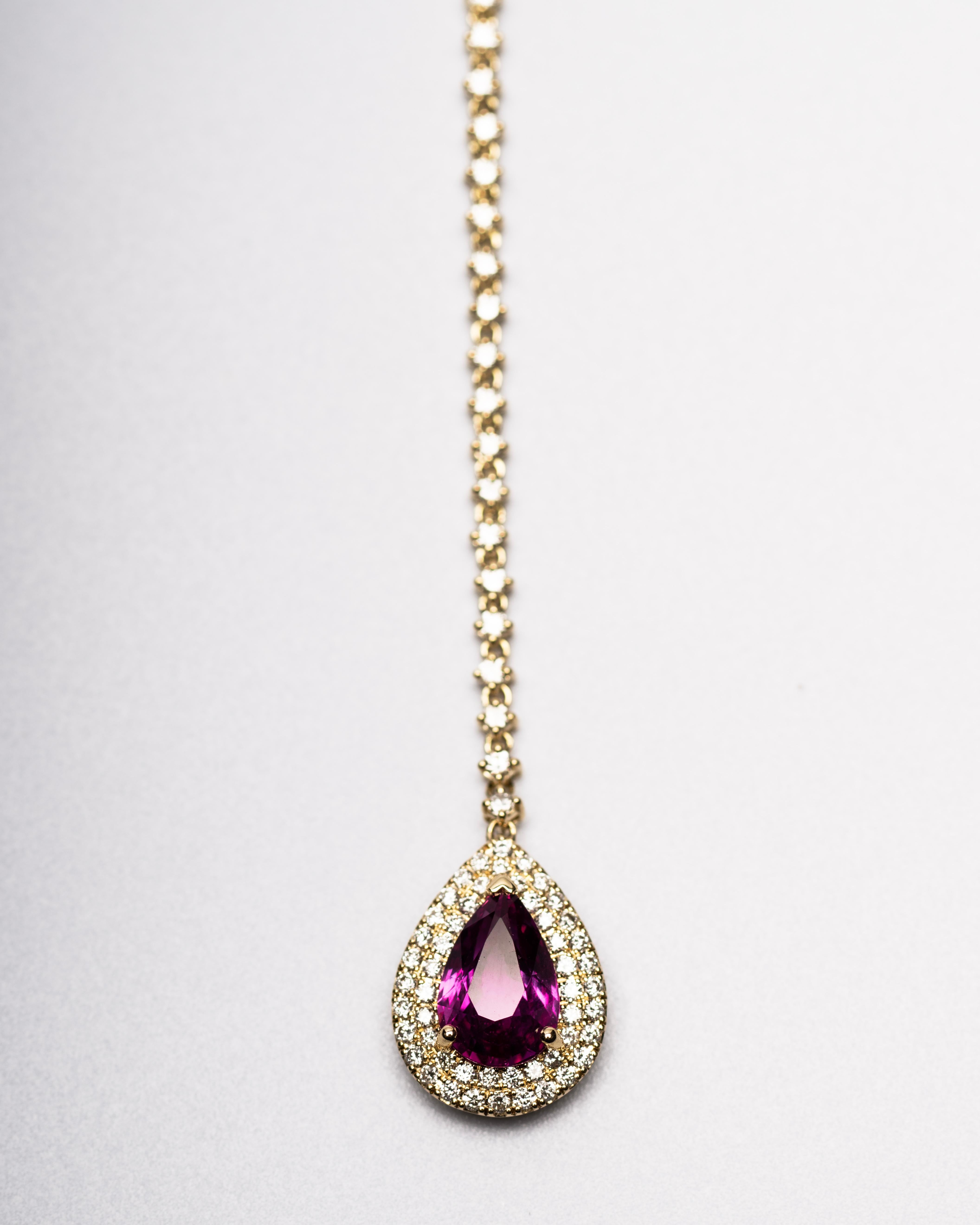 da uomo o donna Collana in oro 18K con zaffiri rosa da 3,92 carati e diamanti da 0,88 carati in vendita
