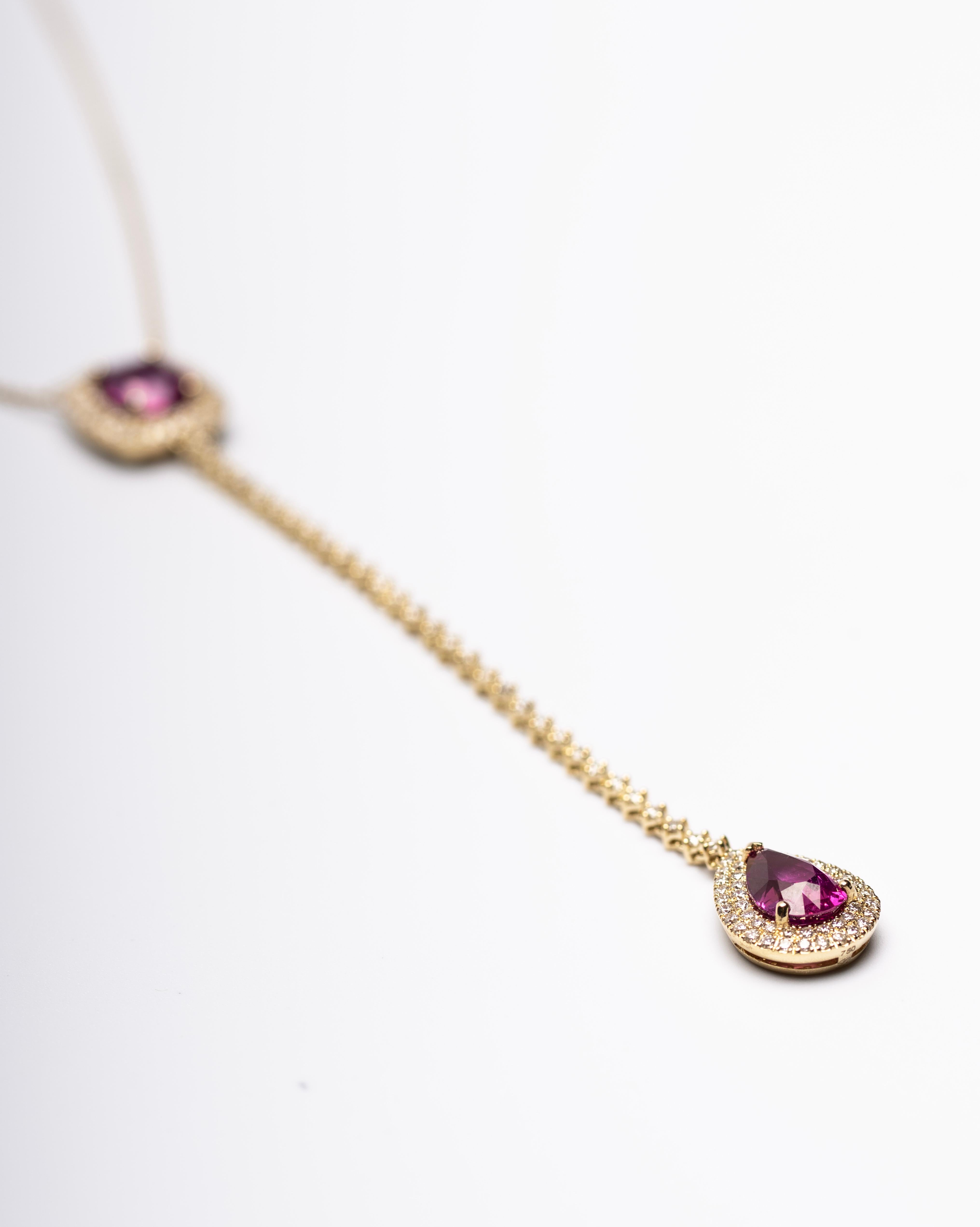Collana in oro 18K con zaffiri rosa da 3,92 carati e diamanti da 0,88 carati in vendita 2