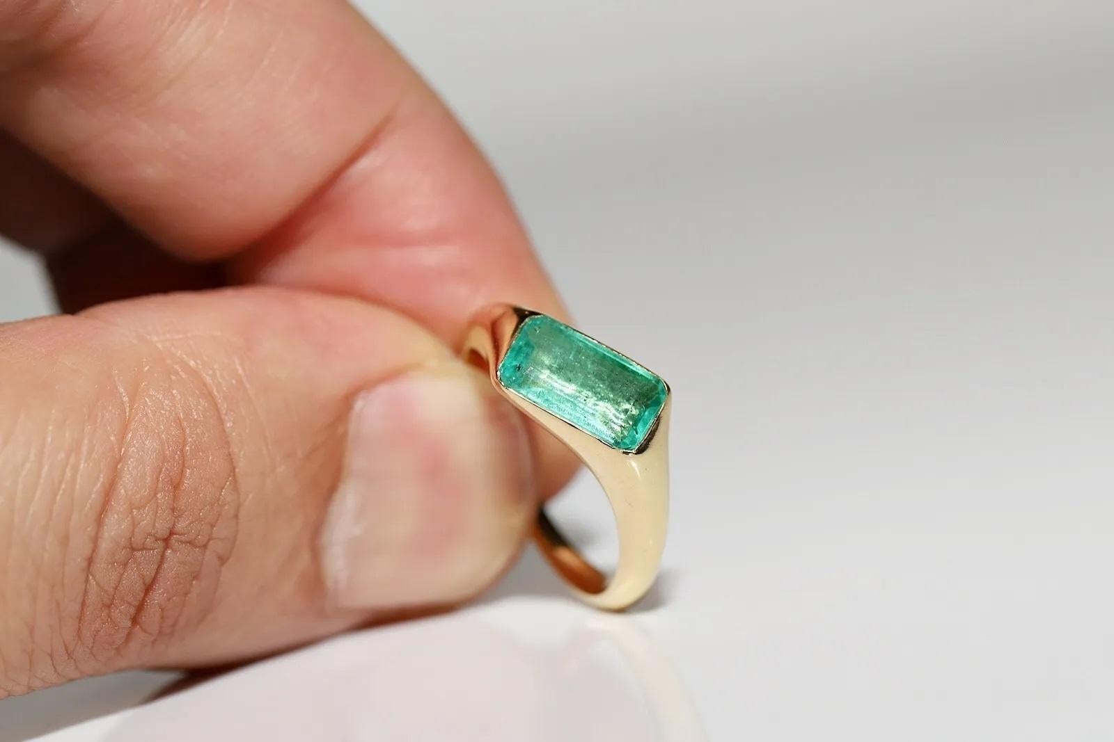 18k Gold New Made Colombian Natural Rectangle Cut Emerald Solitaire Ring In New Condition For Sale In Fatih/İstanbul, 34