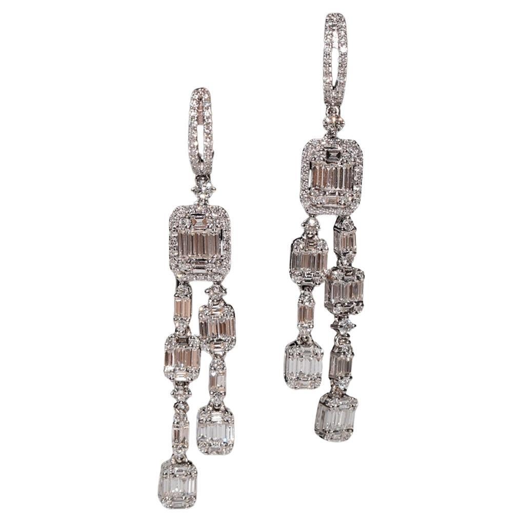 Orecchino a goccia in oro 18k &New Made Nature con diamante taglio baguette e Brilliante