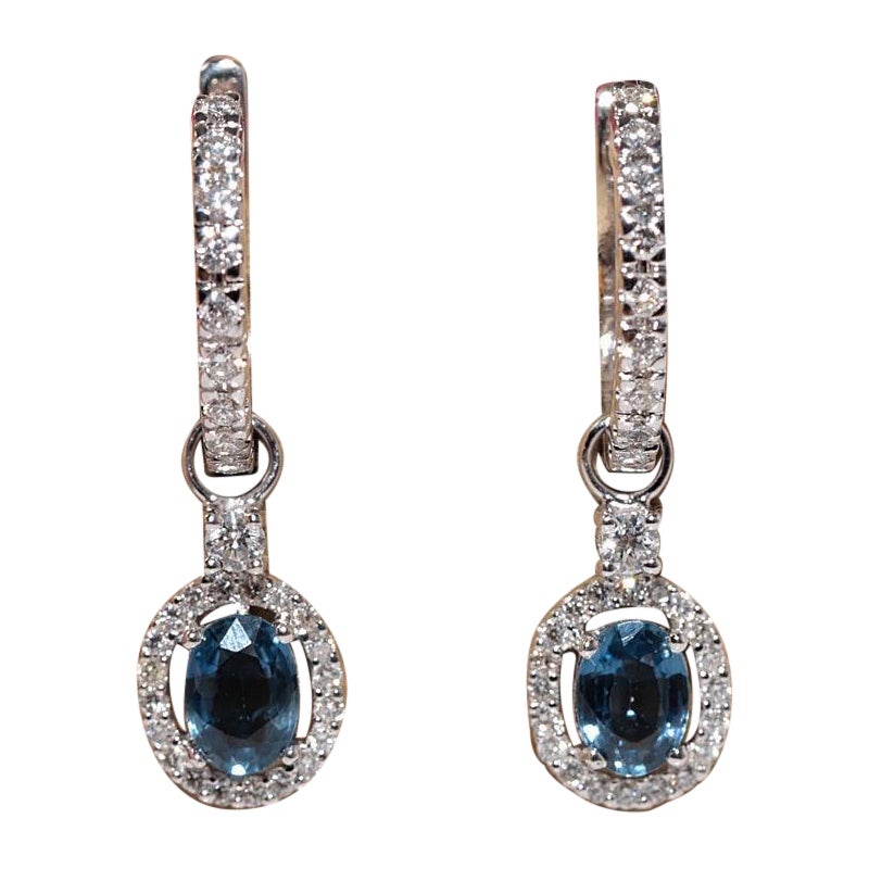 18 Karat Gold Neuer natürlicher Diamant und blauer Topas Dekorierter Tropfenohrring mit Diamanten