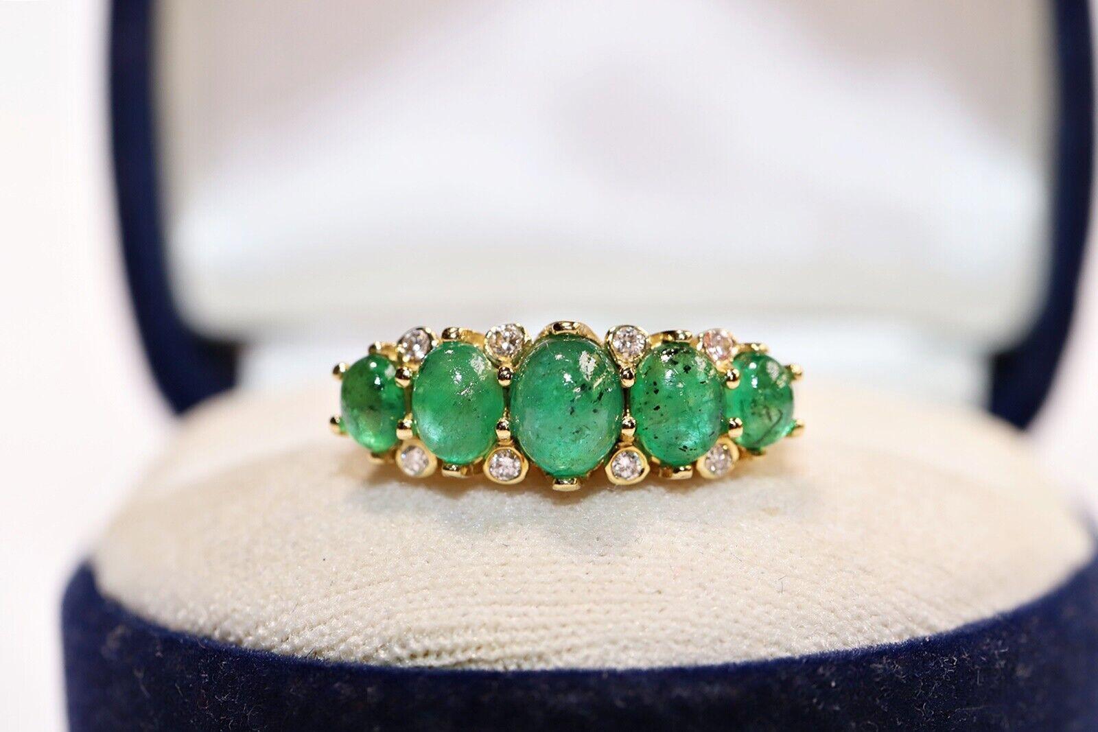 In very good condition.
Total weight is 5.2 grams.
Totally is diamond totally 0.10 carat...
The diamond is has G-H color and vs-s1clarity.
Totally is emerald 1.90 carat.
Ring size is US 6.5 (We offer free resizing)
We can make any size.
Box is not