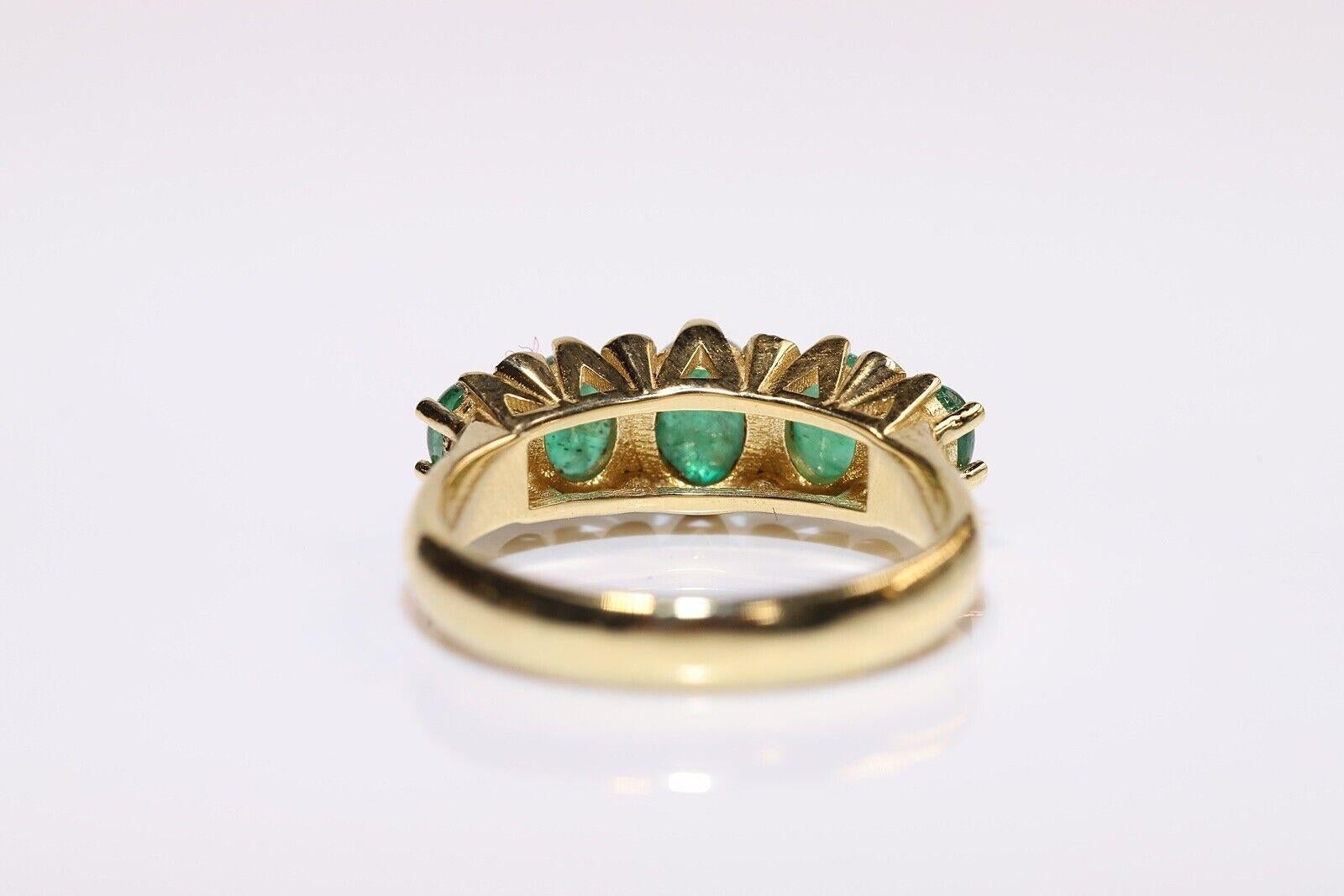 Bague en or 18 carats, neuve, décorée de diamants naturels et d'émeraudes taille cabochon en vente 2