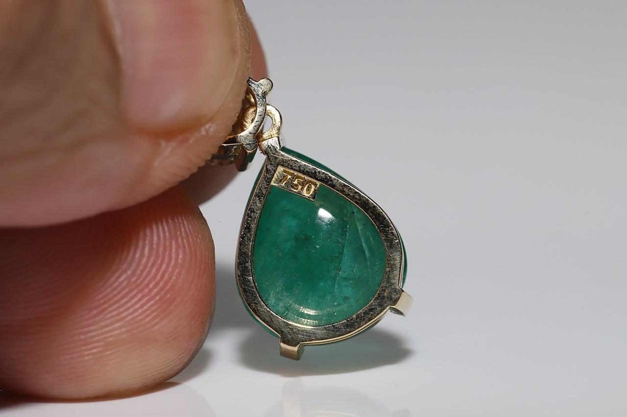 18k Gold New Made Natural Diamond And Cabochon Emerald Pendant Necklace For Sale 5