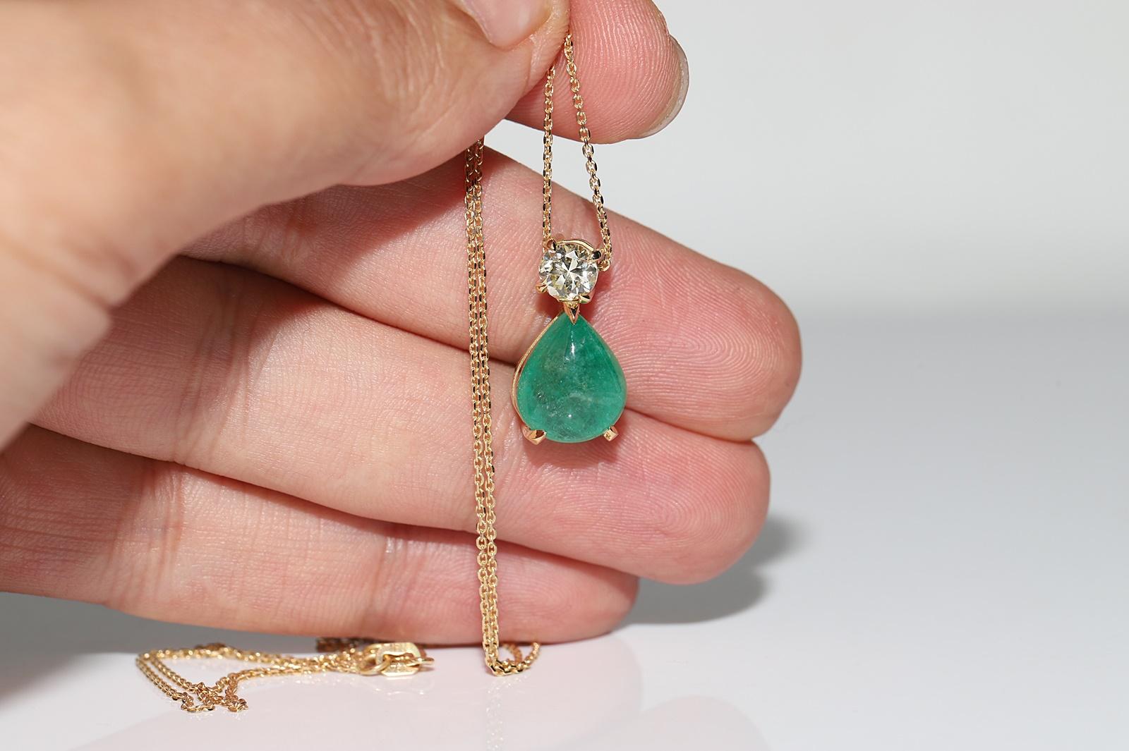 18k Gold New Made Natural Diamond And Cabochon Emerald Pendant Necklace For Sale 1