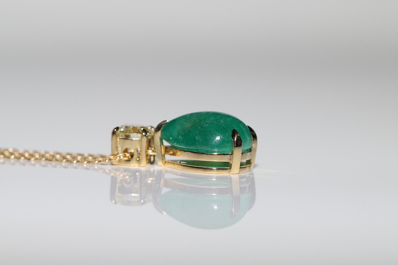 Collier pendentif en or 18k New Made, diamant naturel et émeraude cabochon en vente 2