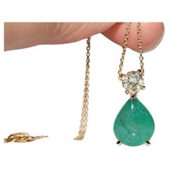 18k Gold New Made Natural Diamond And Cabochon Emerald Pendant Necklace