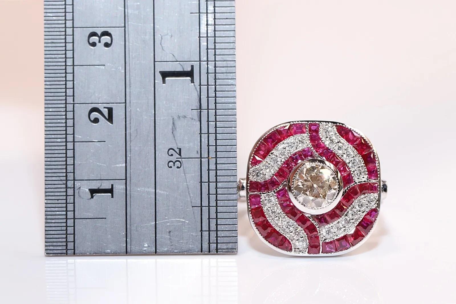 Anillo Decorado Con Diamantes Naturales Y Rubí Calibre De Oro De 18 K De Nueva Fabricación en venta 5