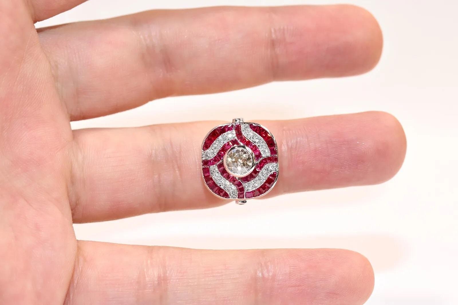 Anillo Decorado Con Diamantes Naturales Y Rubí Calibre De Oro De 18 K De Nueva Fabricación en venta 6