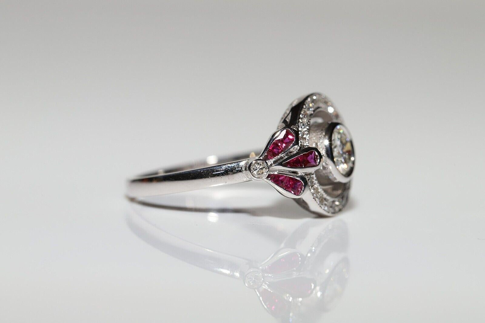 Anillo Decorado Con Diamantes Naturales Y Rubí Calibre De Oro De 18 K De Nueva Fabricación Corte brillante en venta
