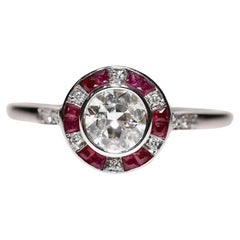 Bague solitaire en or 18 carats de fabrication naturelle avec diamants et rubis calibrés 