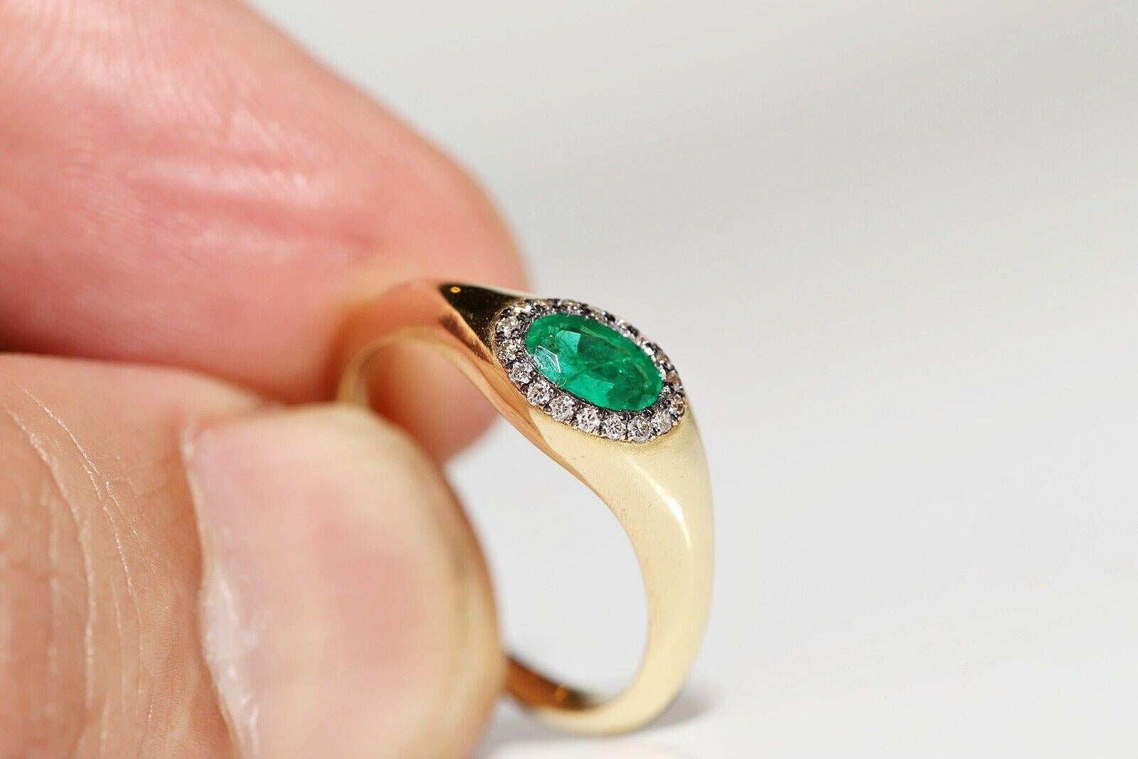 18k Gold New Made Natural Diamond And Emerald Decorated Ring In Good Condition For Sale In Fatih/İstanbul, 34